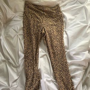 Forever 21 Leopard active leggings!